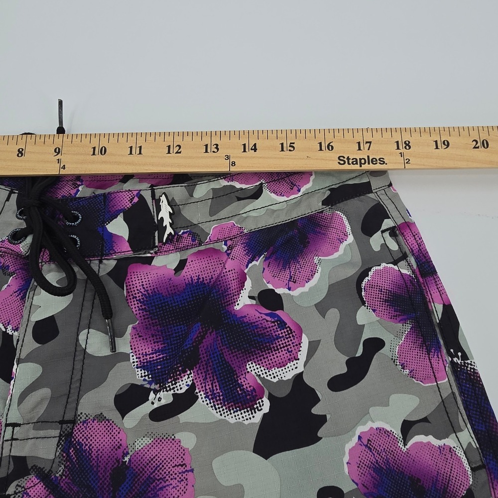 Maui and Sons Mens 34 Board Shorts Grey Camo Purple Floral Ripstop Swim Trunks - Picture 5 of 7